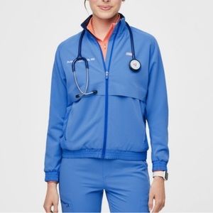 Figs Women’s Sydney scrub jacket - capri blue
